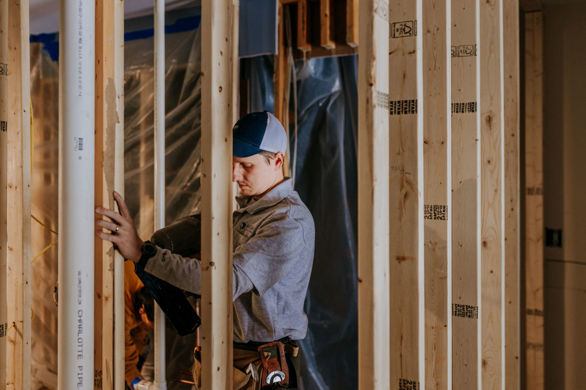 bob doing construction
